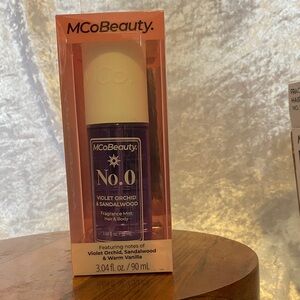 MCoBeauty No. 0 Violet Orchid & Sandalwood Fragrance Mist - Violet